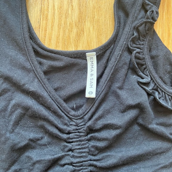 Emma & Sam ruched crop top with sleeve frills - Picture 2 of 3